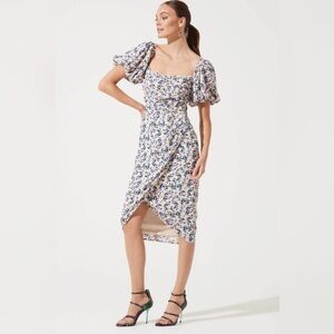 ASTR The Label Square Neck Midi Floral Dress - Blush Pink - Size M